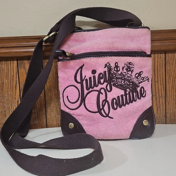 Juicy Couture 🥳 HOST PIC🥳 y2k Velour Crown Juicy Small Crossbody Bag - Picture 1 of 17